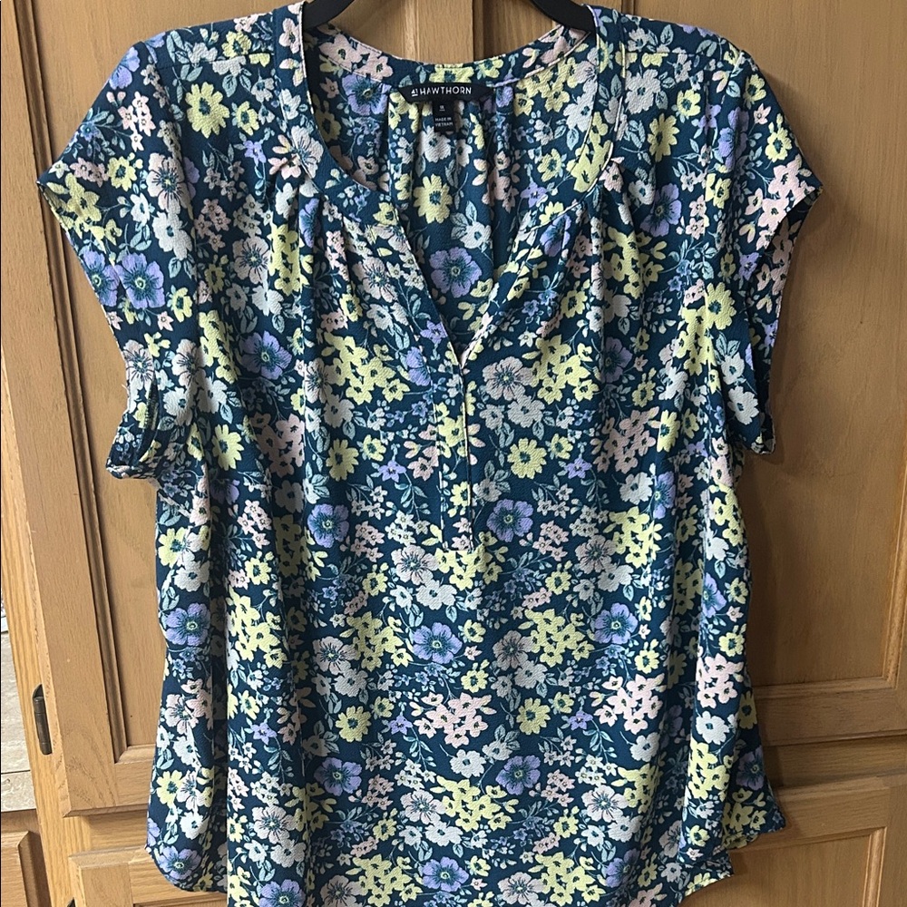 41 Hawthorn Women's Floral Blouse - Blue, Yellow, and White